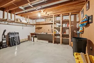 511 N Grove St, Colfax, IL 61728 - Photo 38