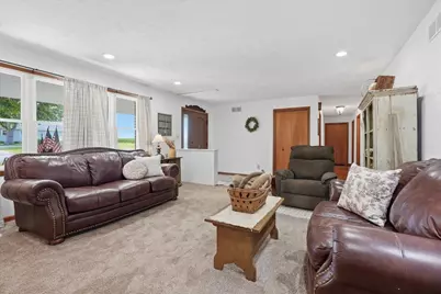 511 N Grove Street, Colfax, IL 61728 - Photo 4