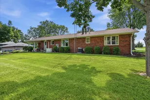 511 N Grove St, Colfax, IL 61728 - Photo 42