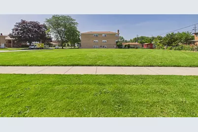 1634 N 32nd Avenue, Melrose Park, IL 60160 - Photo 2