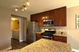 1139 Wickfield Ct, Naperville, IL 60563 - Photo 8