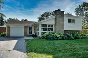 286 S Boyd Ave, Elmhurst, IL 60126 - Photo 2