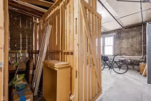 2152 W Ainslie St, Chicago, IL 60625 - Photo 16