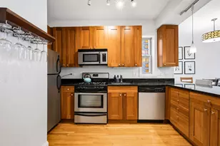 2152 W Ainslie St, Chicago, IL 60625 - Photo 6