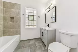 7801 S Eberhart Ave, Chicago, IL 60619 - Photo 4