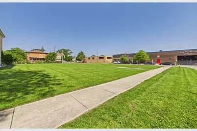1636 N 32nd Avenue, Melrose Park, IL 60160 - Photo 2