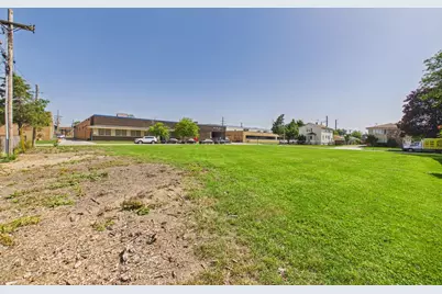1636 N 32nd Avenue, Melrose Park, IL 60160 - Photo 4