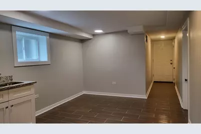 827 W 33rd Place #GRB, Chicago, IL 60608 - Photo 4