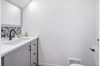 27 Cour Deauville, Palos Hills, IL 60465 - Photo 12