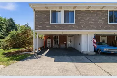 27 Cour Deauville, Palos Hills, IL 60465 - Photo 1
