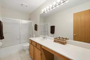 14 W Country Walk Dr, Round Lake Beach, IL 60073 - Photo 28