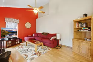 14 W Country Walk Dr, Round Lake Beach, IL 60073 - Photo 18