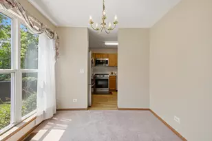 14 W Country Walk Dr, Round Lake Beach, IL 60073 - Photo 6