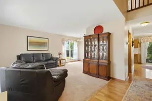 14 W Country Walk Dr, Round Lake Beach, IL 60073 - Photo 2