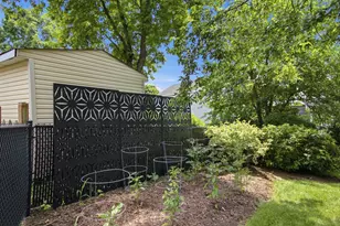 14 W Country Walk Dr, Round Lake Beach, IL 60073 - Photo 36