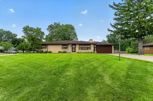 3300 Pinecrest Dr, Joliet, IL 60435 - Photo 1