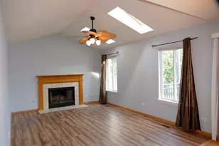 2551 Smithfield Ln, Aurora, IL 60504 - Photo 4