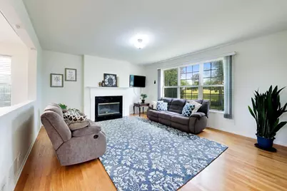1819 Krowka Drive, Des Plaines, IL 60018 - Photo 14