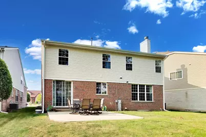 1819 Krowka Drive, Des Plaines, IL 60018 - Photo 38
