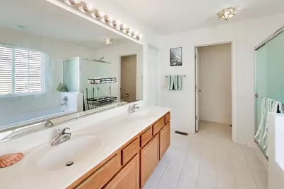 1819 Krowka Drive, Des Plaines, IL 60018 - Photo 22
