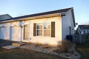 2527 Eldorado Ln, Naperville, IL 60564 - Photo 2