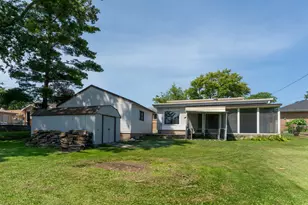 425 S Clarendon Ave, Addison, IL 60101 - Photo 30