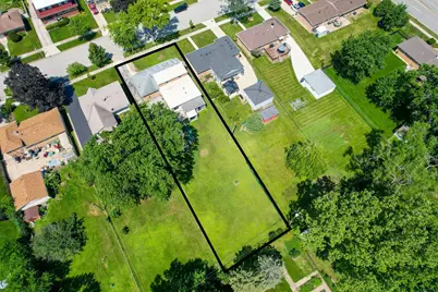 425 S Clarendon Avenue, Addison, IL 60101 - Photo 4