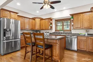 37 Park Dr, Yorkville, IL 60560 - Photo 10