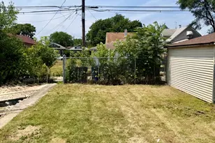 11344 S Parnell Ave, Chicago, IL 60628 - Photo 4