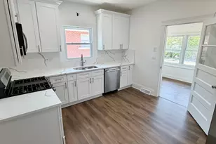 11344 S Parnell Ave, Chicago, IL 60628 - Photo 6