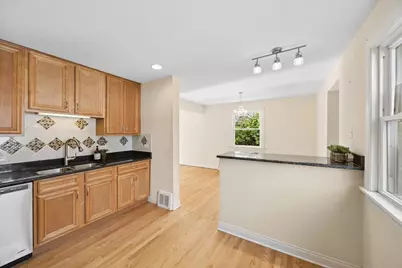 1307 Hull Avenue, Westchester, IL 60154 - Photo 8