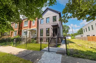 2832 W Wilcox St, Chicago, IL 60612 - Photo 2