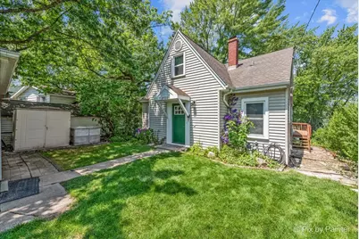 24060 N Lakeside Drive, Lake Zurich, IL 60047 - Photo 2