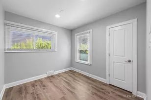 24060 N Lakeside Dr, Lake Zurich, IL 60047 - Photo 16