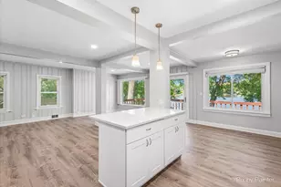 24060 N Lakeside Dr, Lake Zurich, IL 60047 - Photo 10