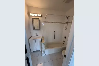 5726 S King Drive #3A, Chicago, IL 60637 - Photo 12