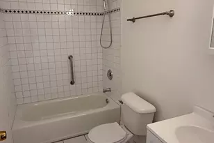 5726 S King Dr, Chicago, IL 60637 - Photo 8