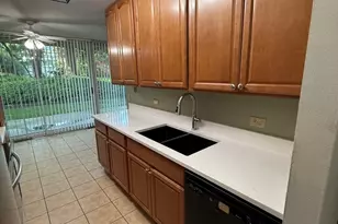 6000 Oakwood Dr, Lisle, IL 60532 - Photo 12