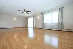 8999 Kennedy Dr, Des Plaines, IL 60016 - Photo 4