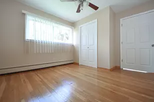 8999 Kennedy Dr, Des Plaines, IL 60016 - Photo 12