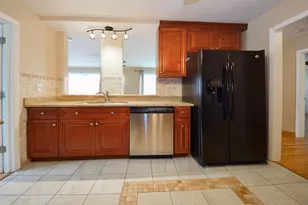 8999 Kennedy Dr, Des Plaines, IL 60016 - Photo 10