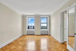 2000 N Lincoln Park W, Chicago, IL 60614 - Photo 2
