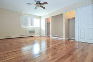 8999 Kennedy Dr, Des Plaines, IL 60016 - Photo 8