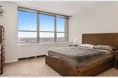 655 W Irving Park Road #4011, Chicago, IL 60613 - Photo 6