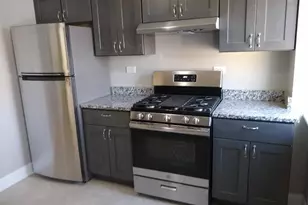 472 N Spring St, Elgin, IL 60120 - Photo 16