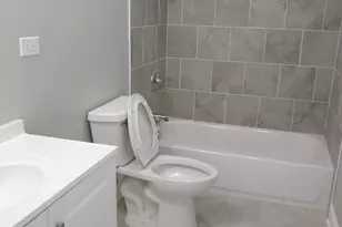 472 N Spring St, Elgin, IL 60120 - Photo 10