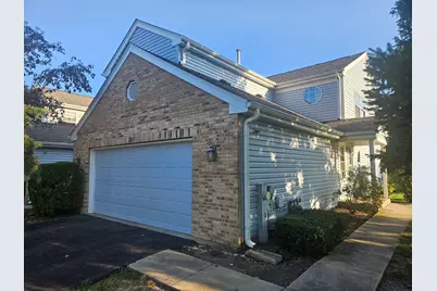 10 King Drive, Streamwood, IL 60107 - Photo 2