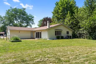 873 Yorkshire Ln, Crystal Lake, IL 60014 - Photo 28