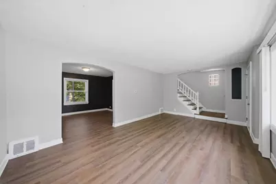 10122 S Luella Avenue, Chicago, IL 60617 - Photo 6