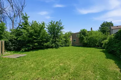 10122 S Luella Avenue, Chicago, IL 60617 - Photo 24